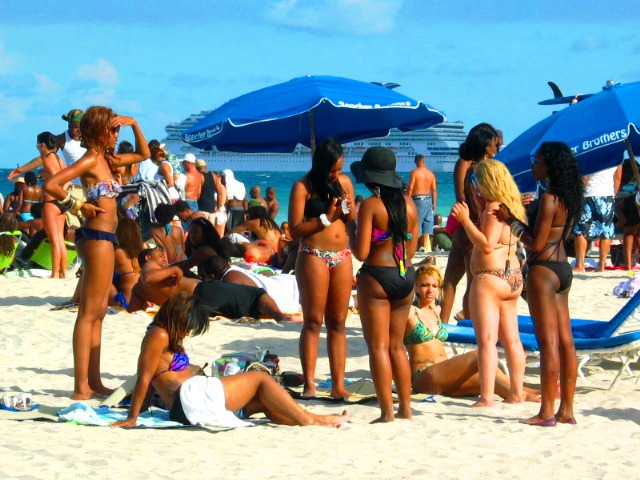 Group of Beautiful Black Girls on the Beach #2 - Copyright © 2012 JiMmY RocKeR PhoToGRaPhY