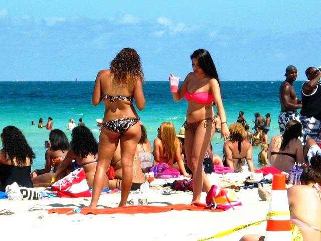 Superfine Latina Bikini Goddesses in the Crowd #5 - Copyright © 2012 JiMmY RocKeR PhoToGRaPhY